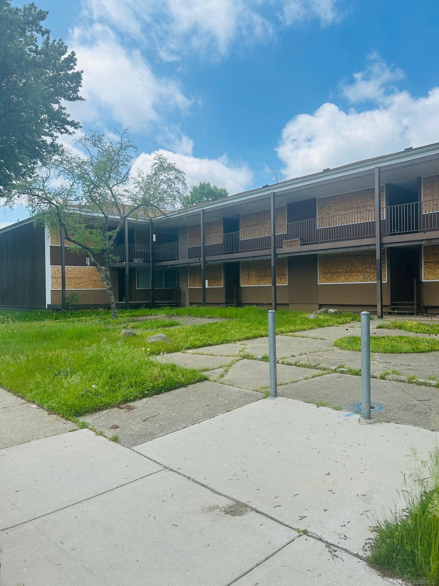 16501-16561 Greenfield Road Detroit, MI 48235 - Photo 8 of 27 Gallery Image 8