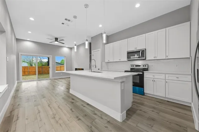 $2,400 | 2505 Birmingham Avenue, Dallas, TX 75215