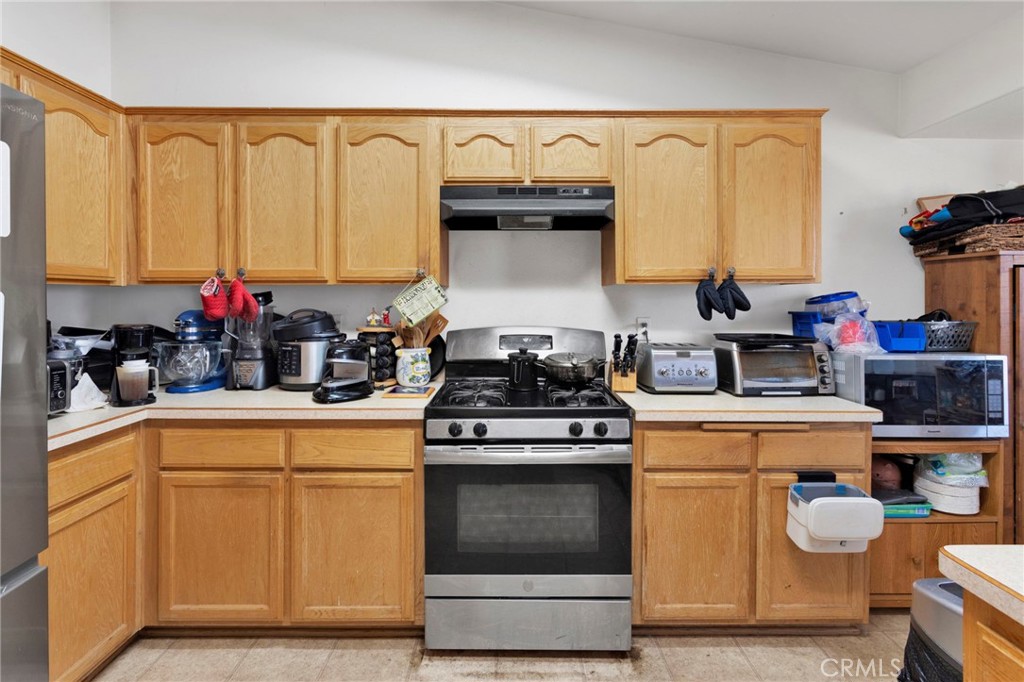 13475 Yakima Road Apple Valley, CA 92308 - Photo 7 of 20