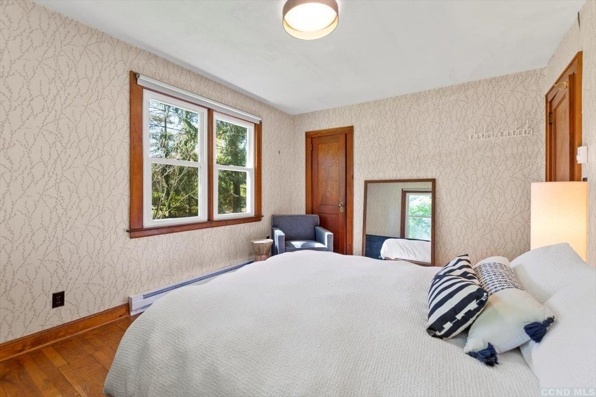 21 Starling Road Craryville, NY 12521 - Photo 12 of 20 Corner Bedroom
