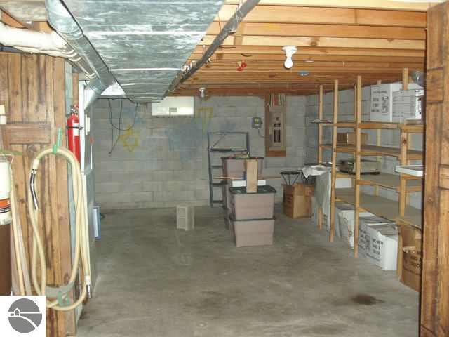 820 North Bremer Road Suttons Bay, MI 49682 - Photo 12 of 15 1692668-11.JPG