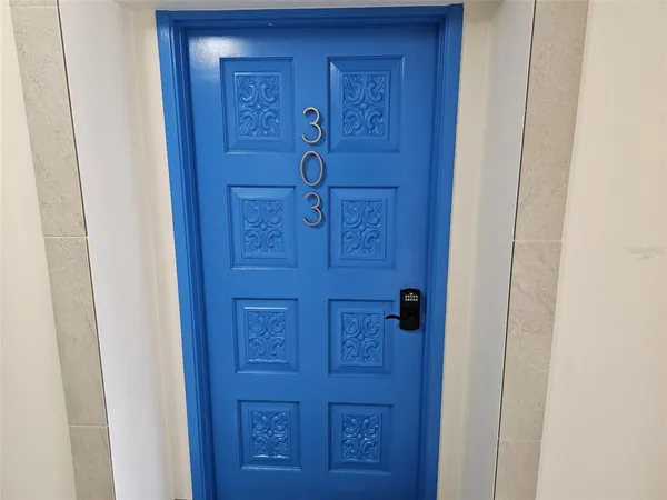 $499,000 | 225 Hour Glass Way, Unit 303, Sarasota, FL 34242