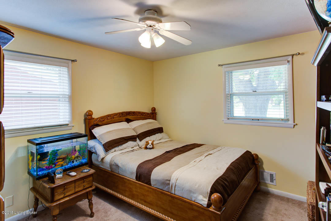 1037 Franelm Road Louisville, KY 40214 - Photo 14 of 27 1037 Franelm Rd-14