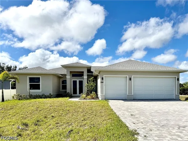 $2,300 | 2914 Southwest 5th Street, Cape Coral, FL 33991