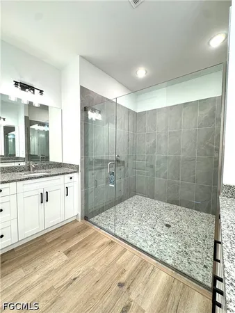 $2,300 | 2914 Southwest 5th Street, Cape Coral, FL 33991