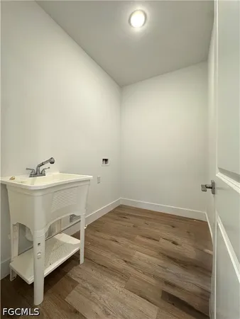 $2,300 | 2914 Southwest 5th Street, Cape Coral, FL 33991