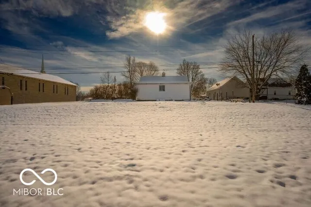 $209,900 | 809 Crescent Drive, New Castle, IN 47362