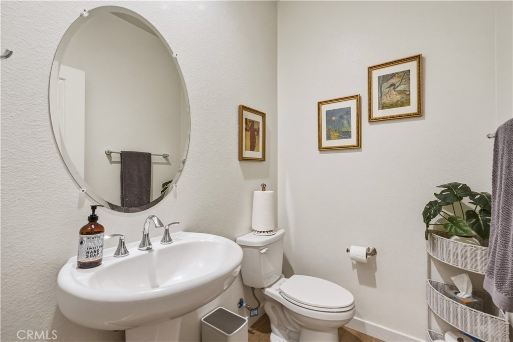 29853 White Ridge Road Winchester, CA 92596 - Photo 27 of 61 half bath downstairs