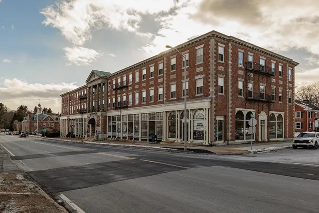 $315,000 | 354 North Main Street, Unit 214, Andover, MA 01810