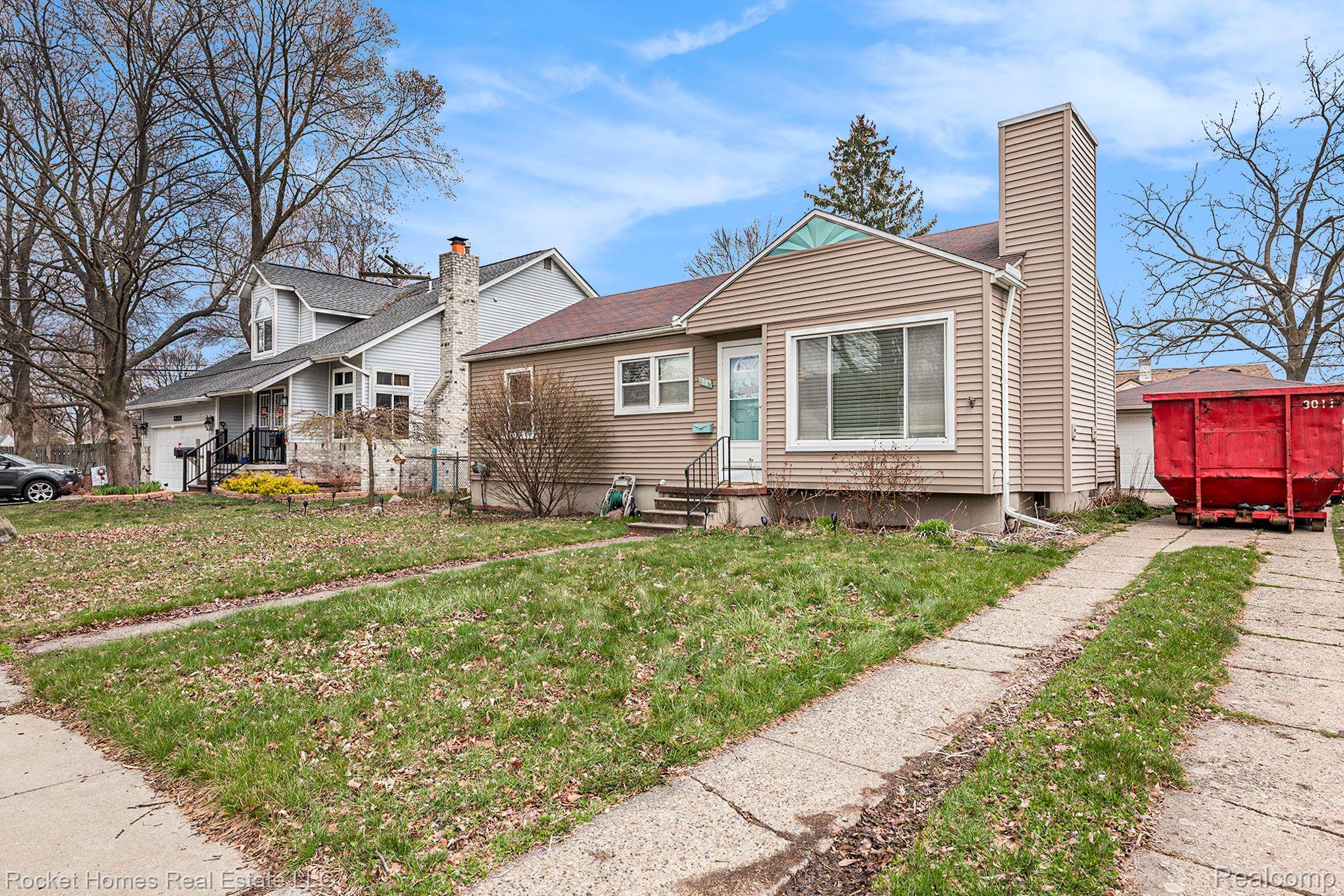 1379 Hampton Road Mount Clemens, MI 48043 - Photo 3 of 30 Gallery Image 3