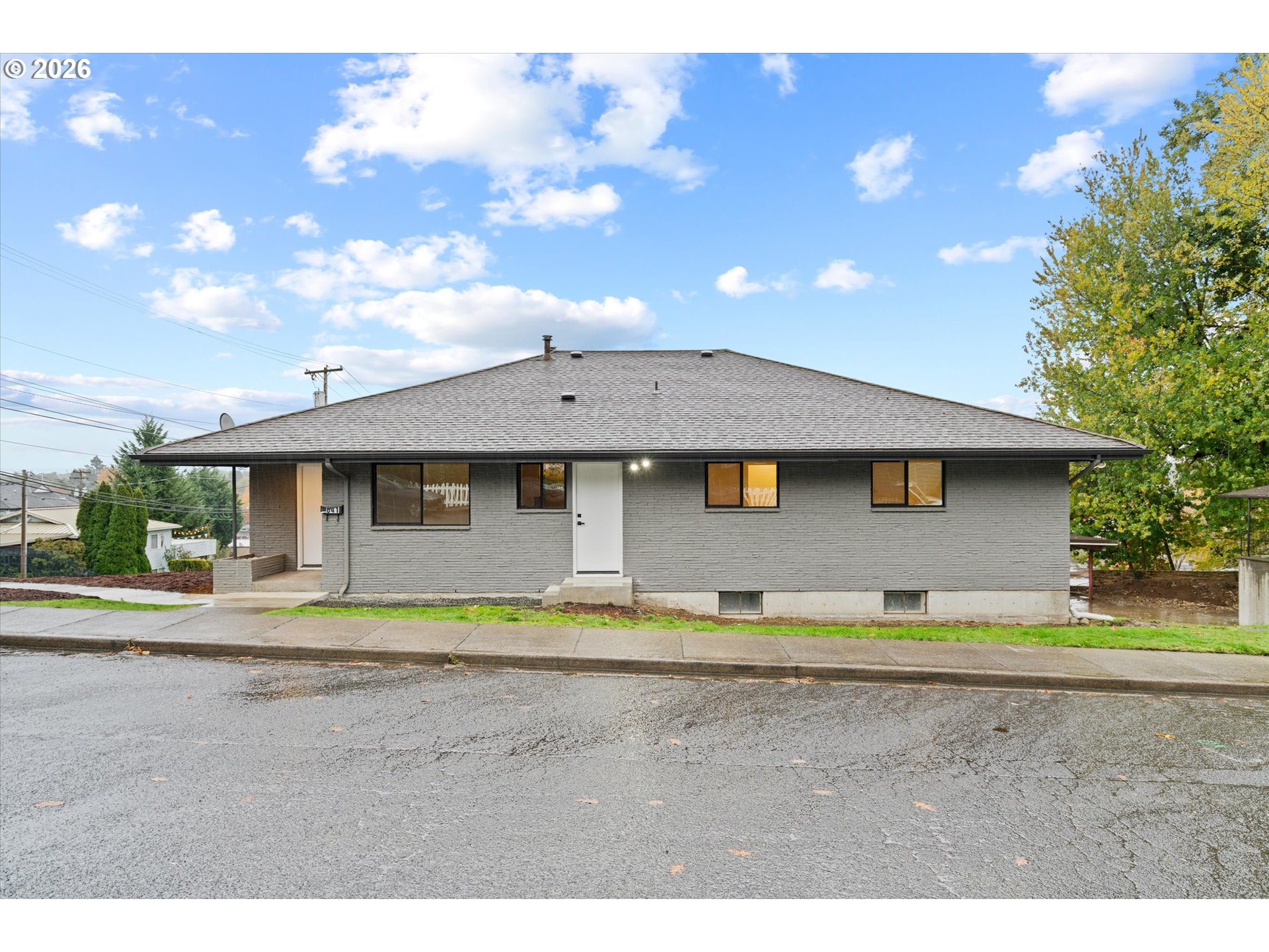 635 Northeast Dallas Street Camas, WA 98607 - Photo 3 of 35