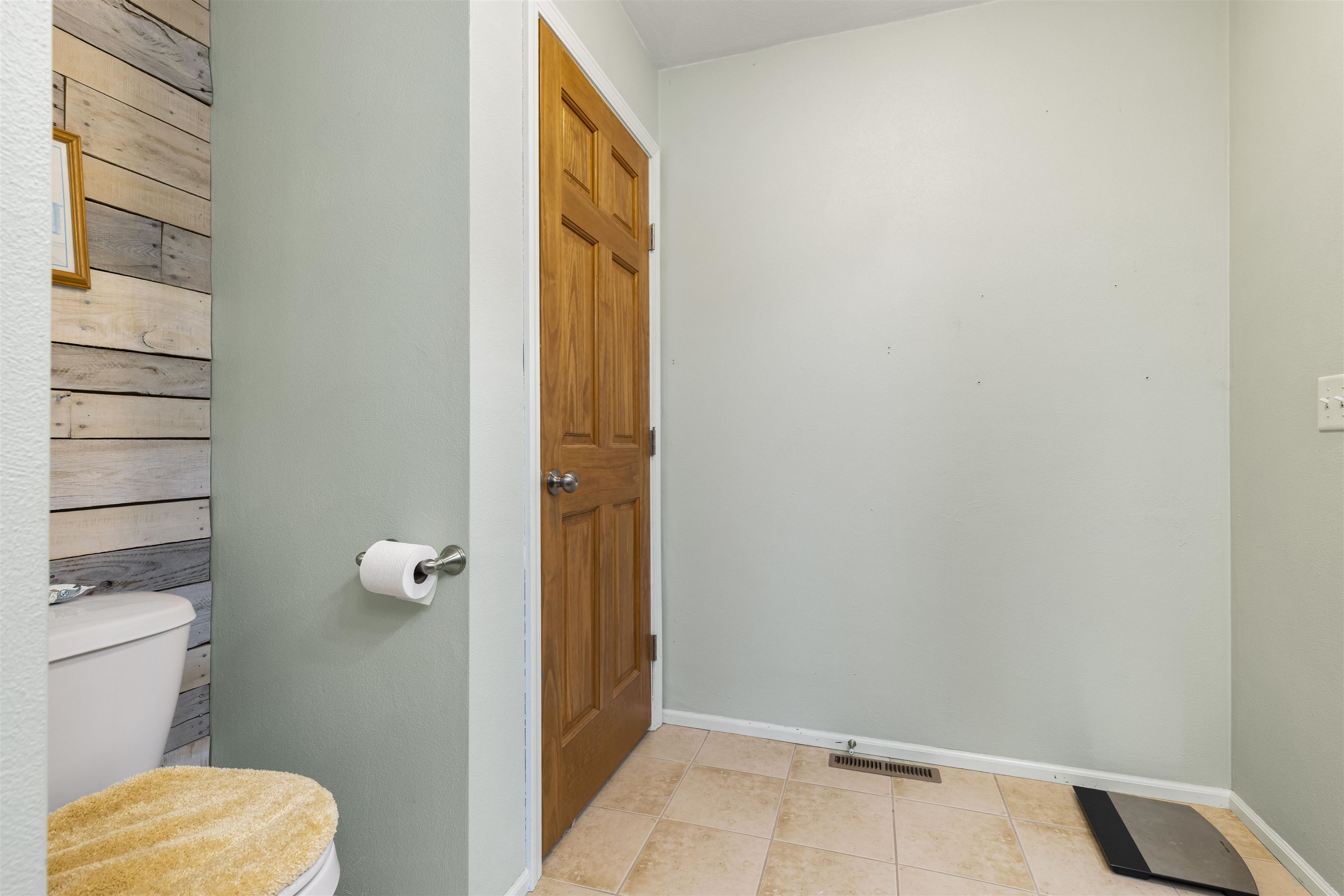 10085 Lismore Road Roscoe, IL 61073 - Photo 13 of 23