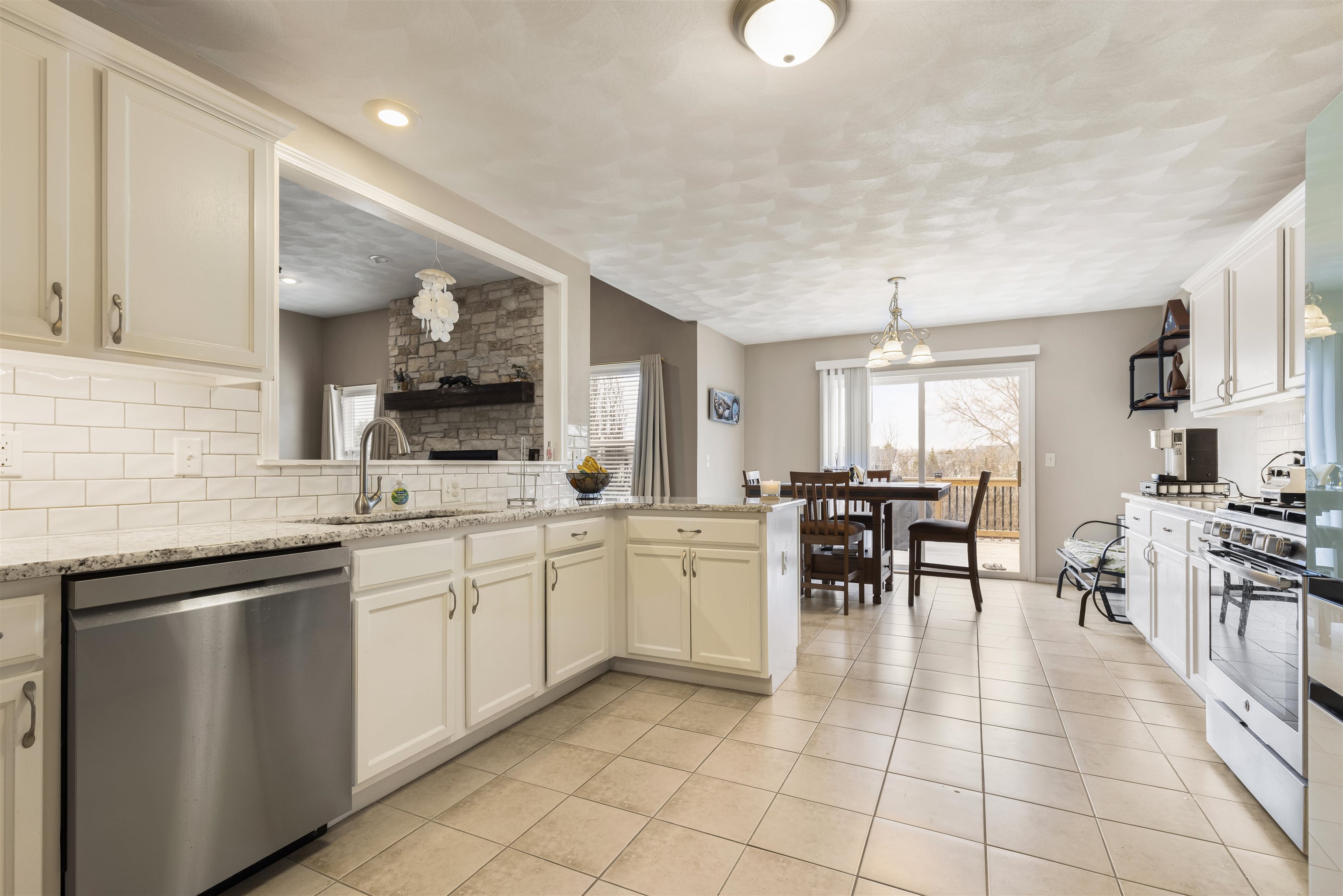 10085 Lismore Road Roscoe, IL 61073 - Photo 5 of 23