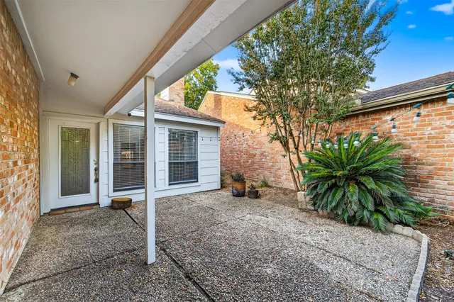 a house that has a window in front of it