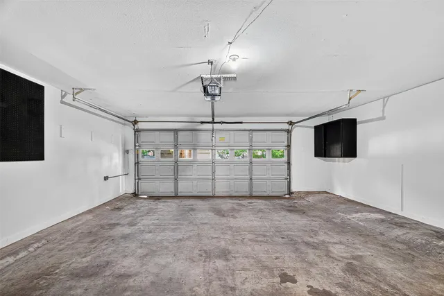 $2,350 | 812 Fleetwood Pl Drive, Houston, TX 77079