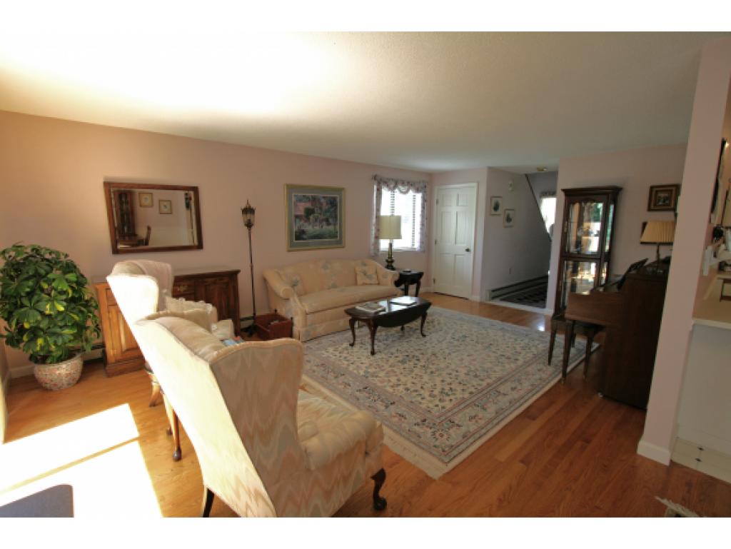 35 Indian Rock Road, Unit 35 Merrimack, NH 03054 - Photo 3 of 36