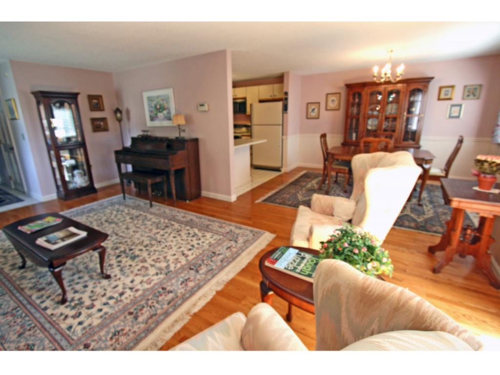 35 Indian Rock Road, Unit 35 Merrimack, NH 03054 - Photo 4 of 36