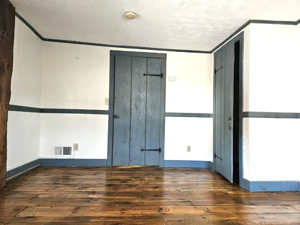 $1,000 | 703 Main Street, Plymouth, CT 06782