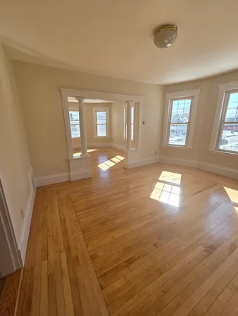 $2,400 | 219 Broadway, Unit 2, Lynn, MA 01904