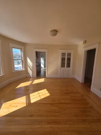 $2,400 | 219 Broadway, Unit 2, Lynn, MA 01904