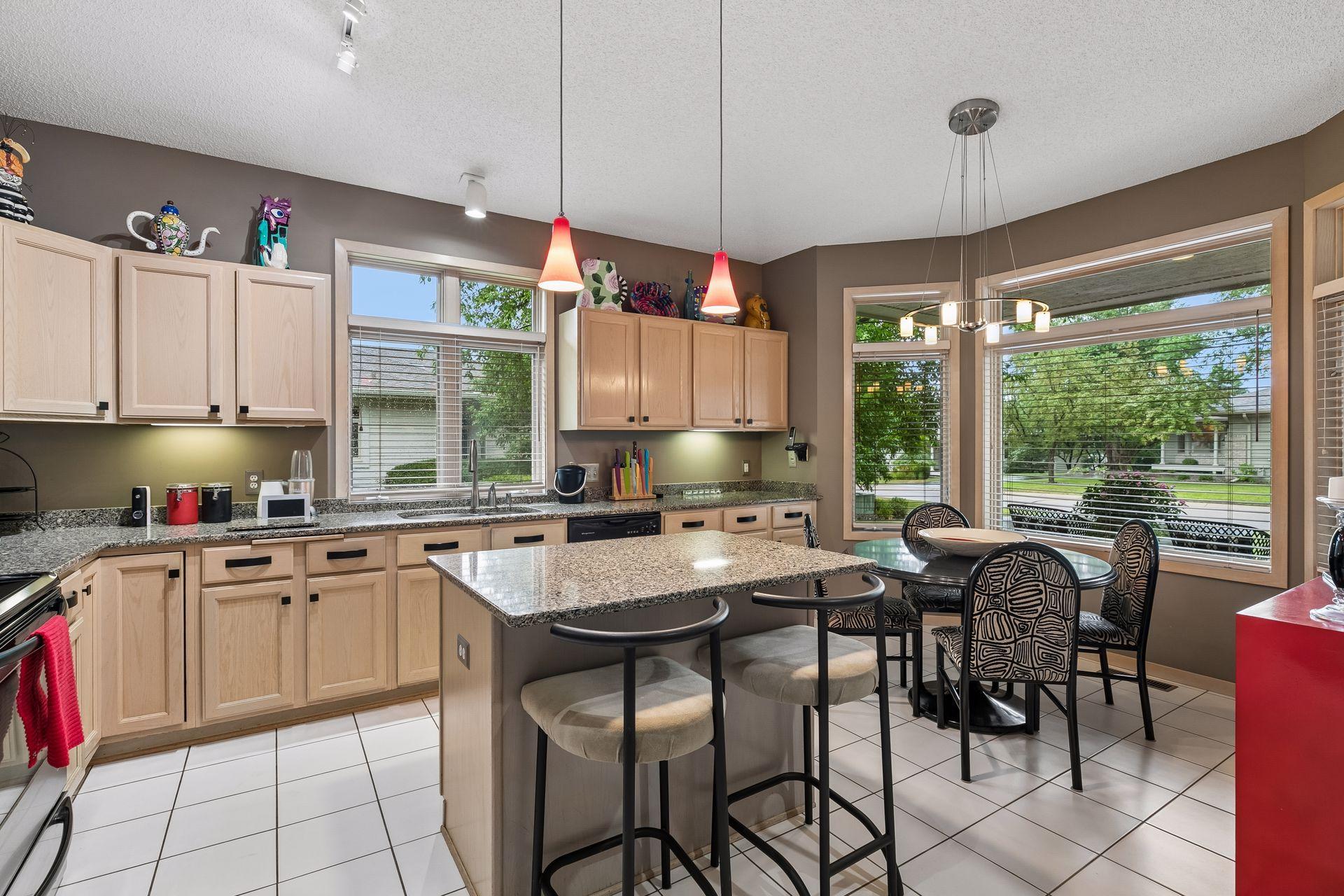 8950 Hilloway Road Eden Prairie, MN 55347 - Photo 5 of 35