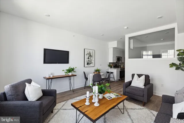 $1,393 | 1439 Federal Street, Unit 211, Philadelphia, PA 19146