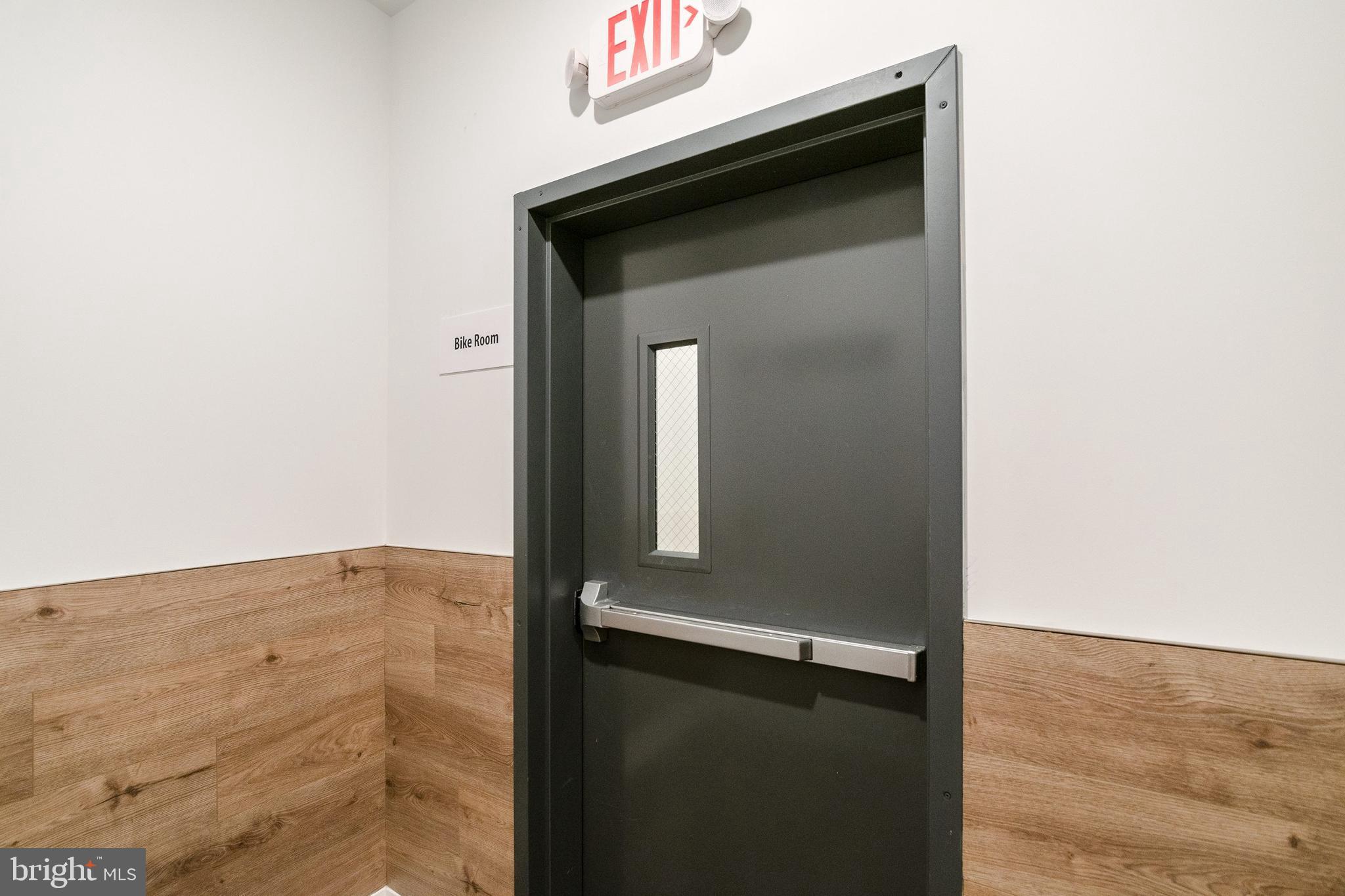 1439 Federal Street, Unit 211 Philadelphia, PA 19146 - Photo 14 of 21 a view of wooden floor