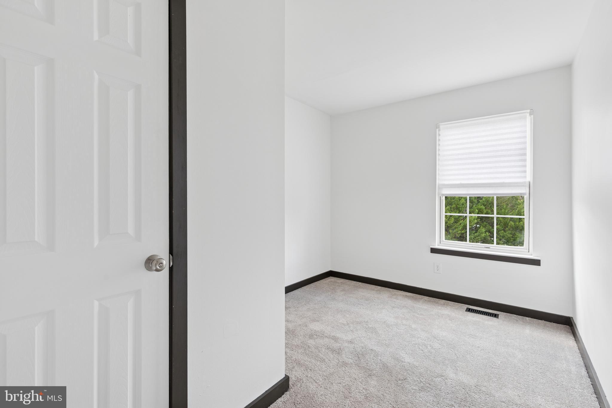 615 Longwood Road Collegeville, PA 19426 - Photo 12 of 25 an empty room with a window