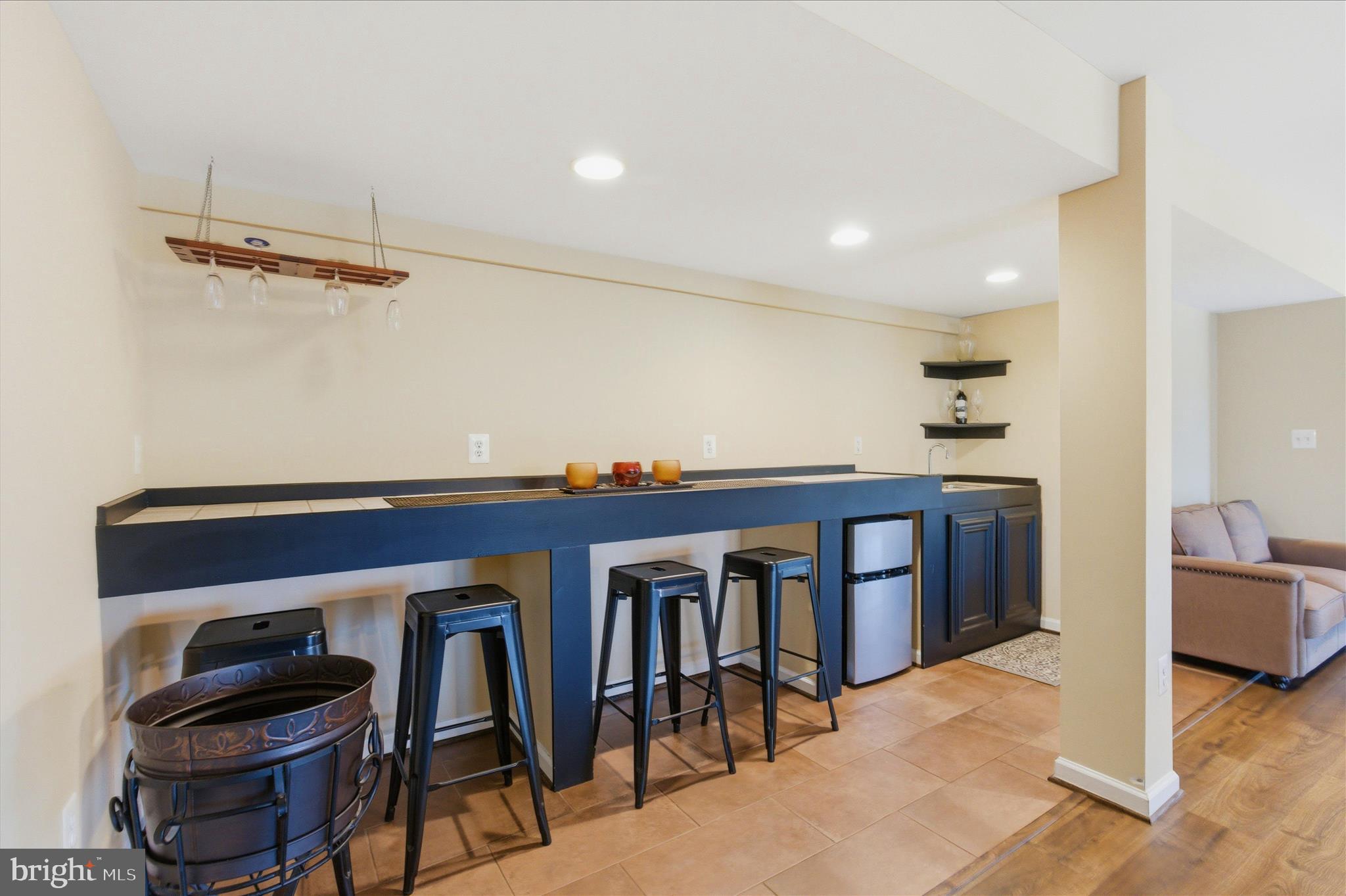 43605 Wembley Lane Chantilly, VA 20152 - Photo 26 of 41
LL Rec Room walk out