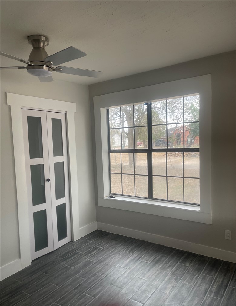 916 South Reynolds Street Alice, TX 78332 - Photo 8 of 11