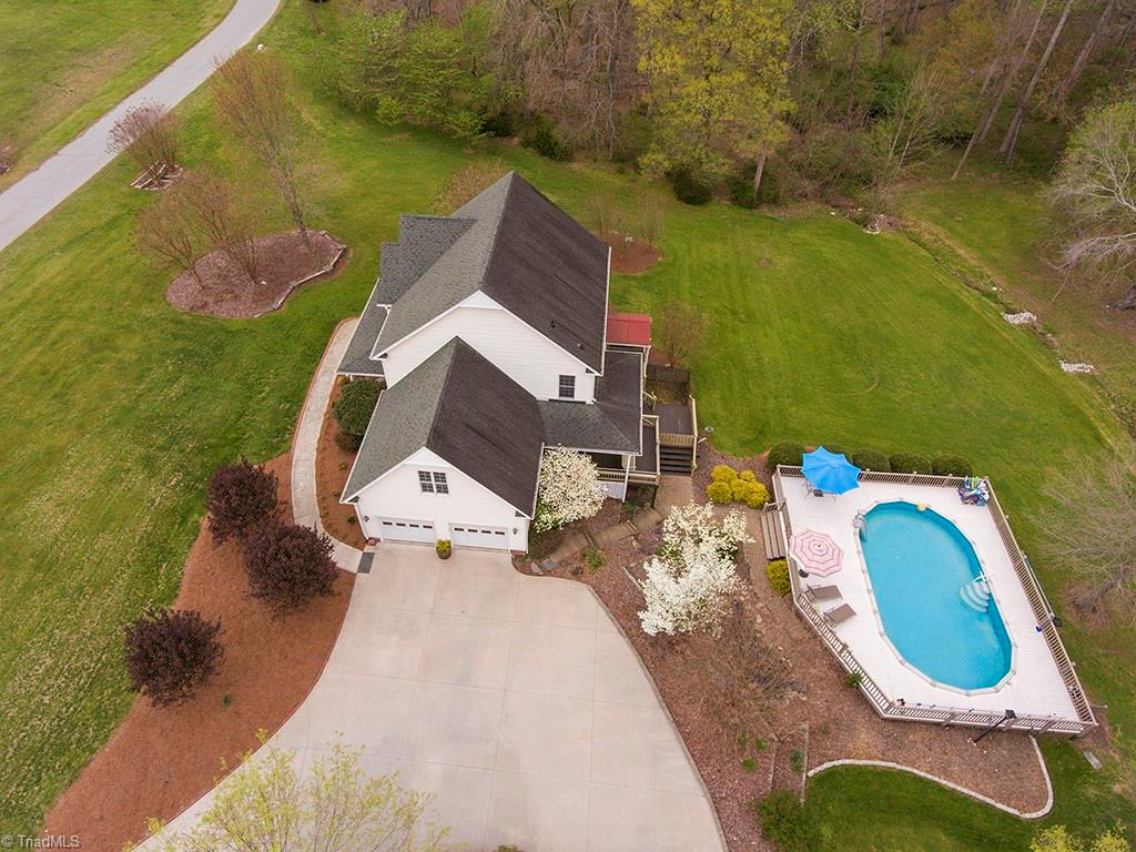 6594 Coltrane Mill Road Greensboro, NC 27406 - Photo 4 of 30