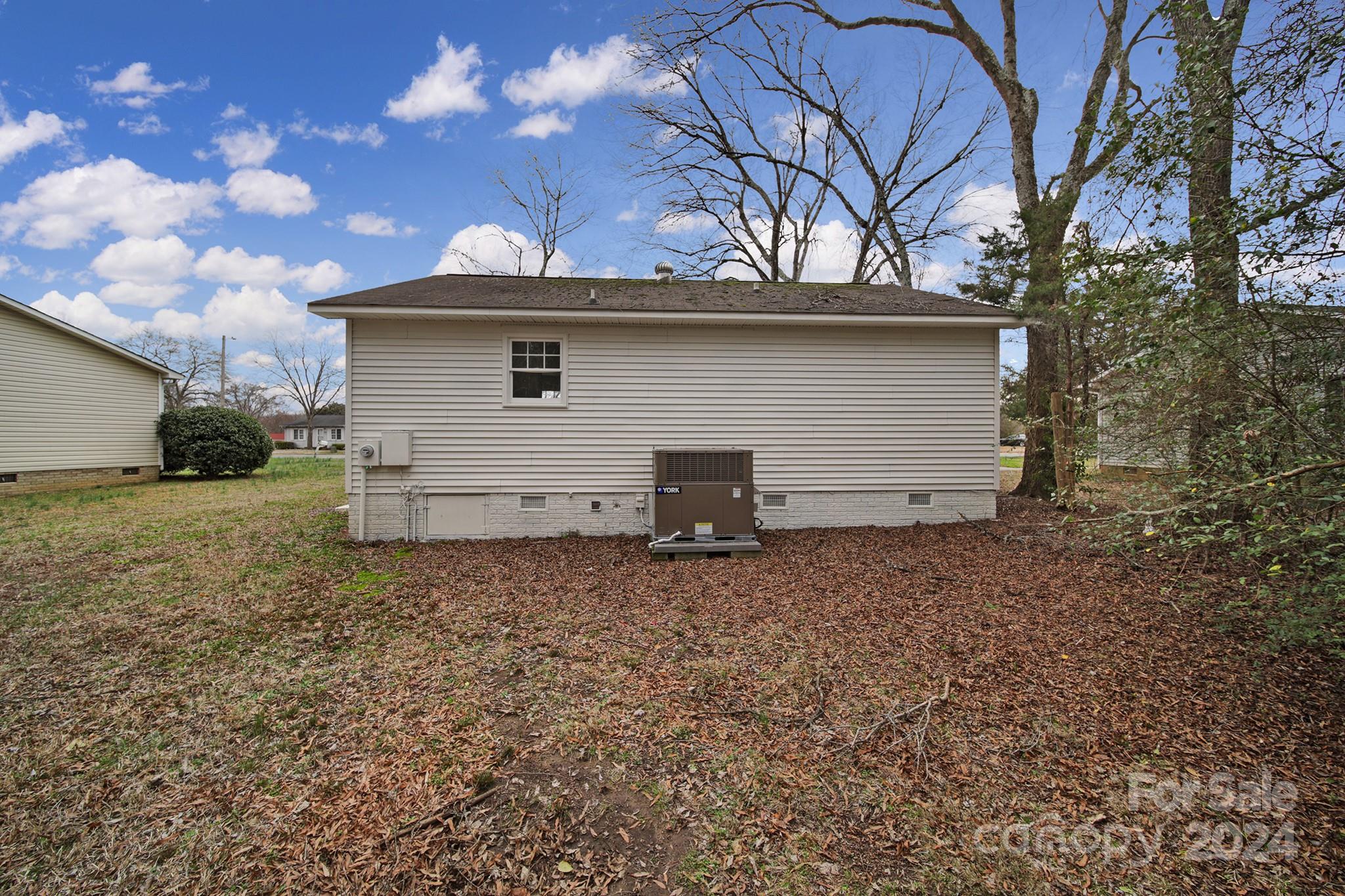 1958 Gilmore Road Rock Hill, SC 29730 - Photo 5 of 7 a house view with a backyard space
