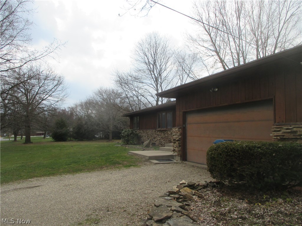 2248 Portage Line Road Uniontown, OH 44685 - Photo 4 of 20