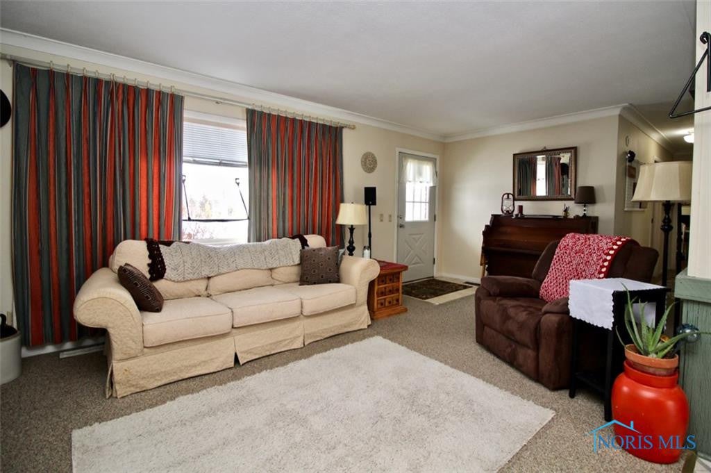 21775 Anderson Road Bowling Green, OH 43402 - Photo 4 of 36 Gallery Image 4