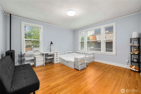 $288,000 | 905 Northeast 43rd Street, Unit 107, Seattle, WA 98105