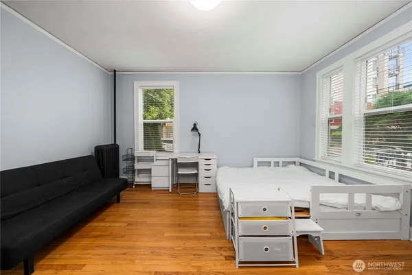 $288,000 | 905 Northeast 43rd Street, Unit 107, Seattle, WA 98105