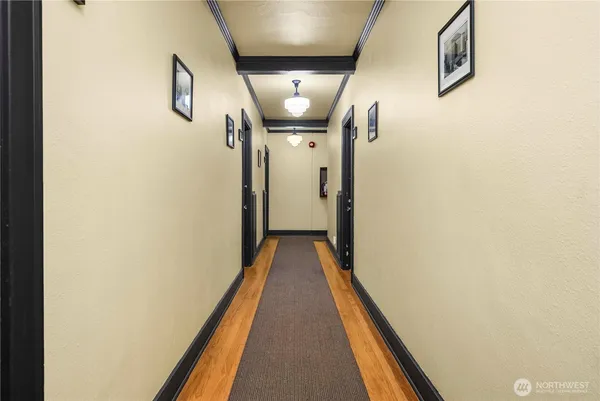 $288,000 | 905 Northeast 43rd Street, Unit 107, Seattle, WA 98105