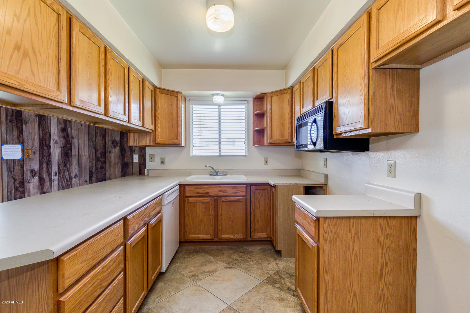 3210 West Calavar Road Phoenix, AZ 85053 - Photo 8 of 29 Kitchen