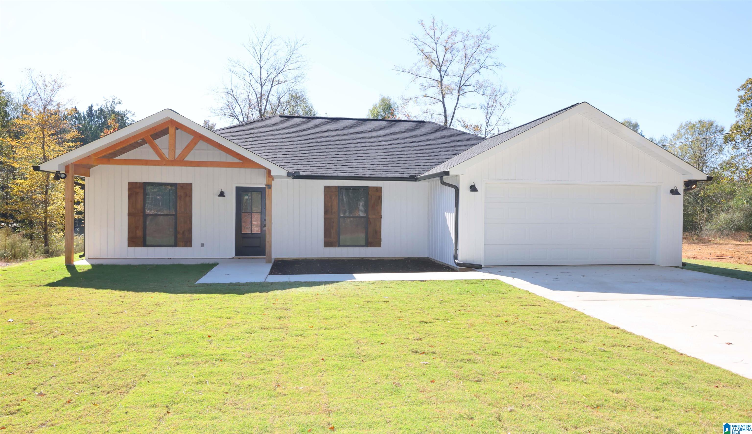 204 Anniston Beach Road Anniston, AL 36206 - Photo 1 of 21