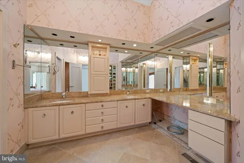 $1,600,000 | 12 Brendle Lane, Wilmington, DE 19807