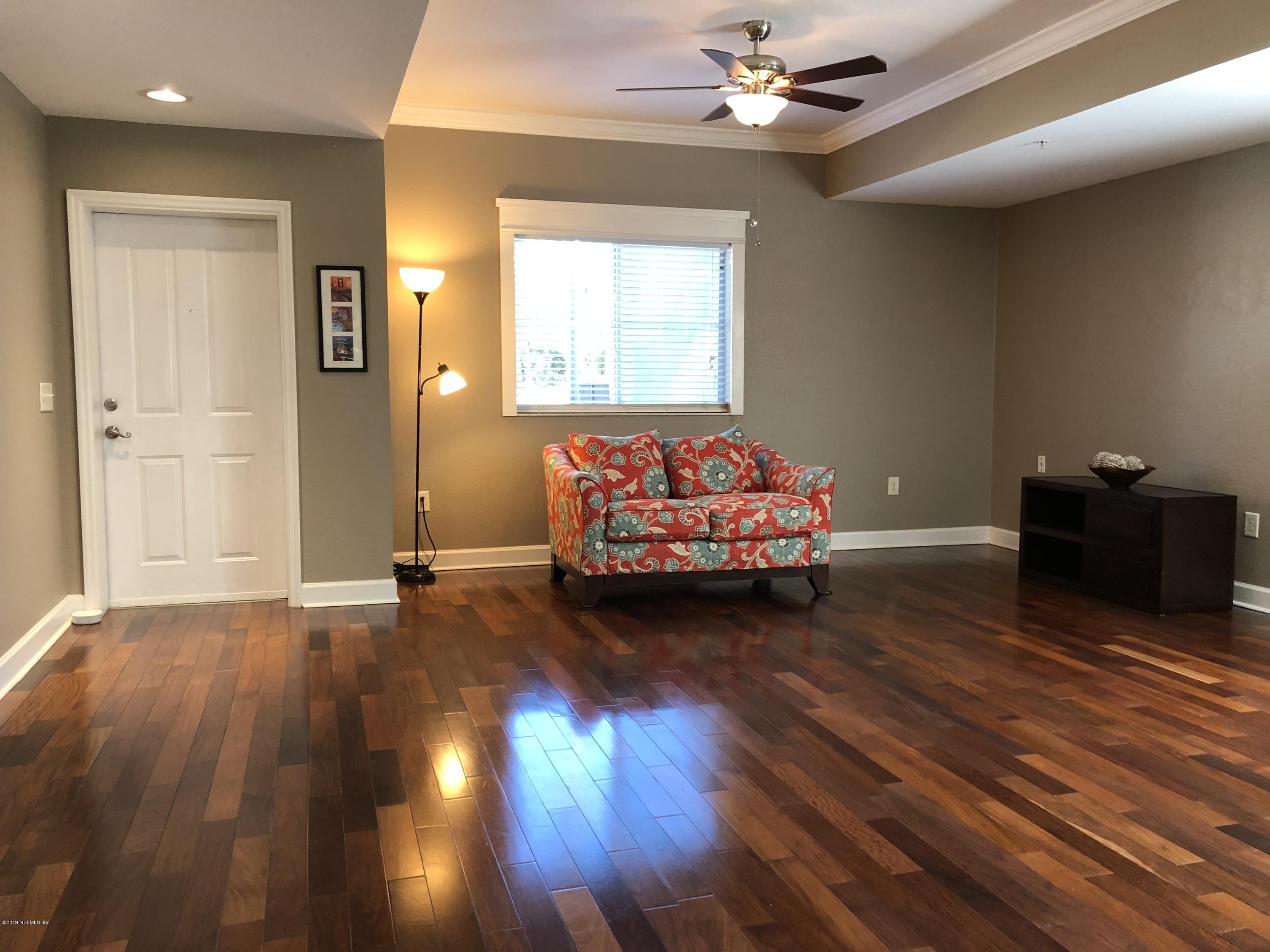 9745 Touchton Road, Unit 301 Jacksonville, FL 32246 - Photo 11 of 24 Living area