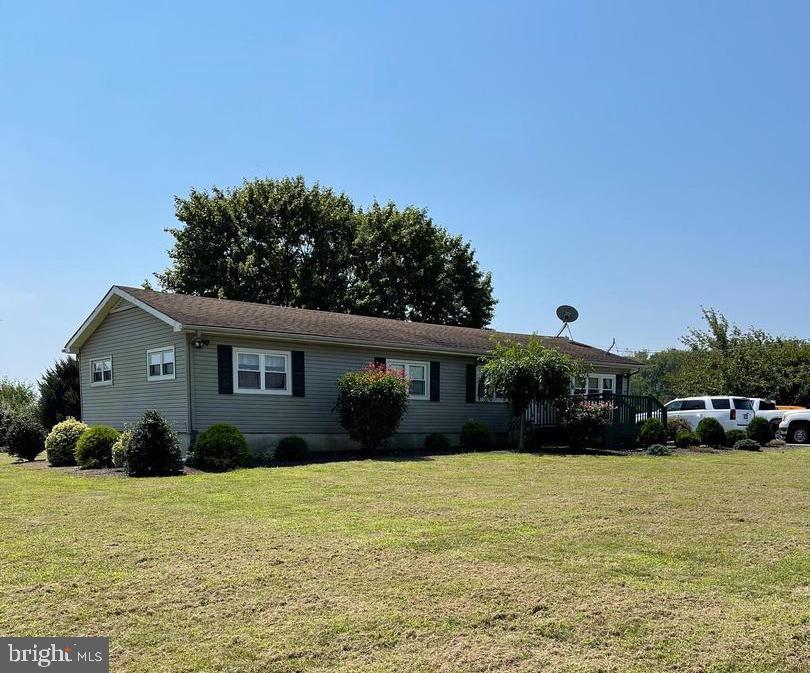 261 Garrison Road Elmer, NJ 08318 - Photo 2 of 17