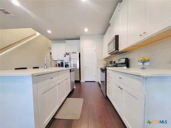 $2,495 | 365 Mary Max Circle, San Marcos, TX 78666