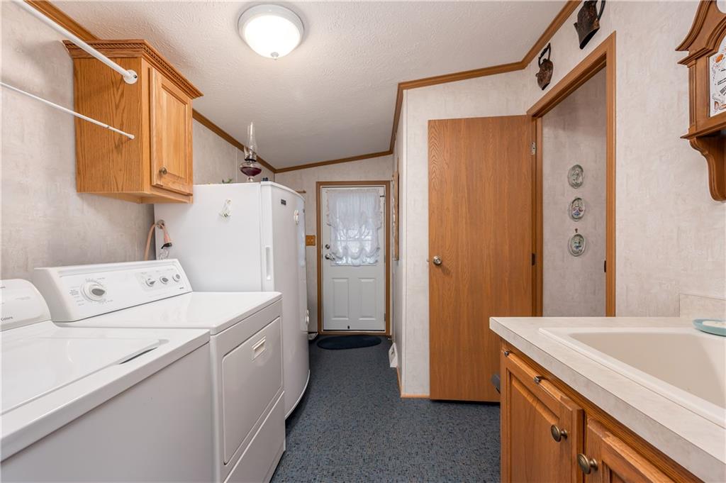 174 McGregor Road Butler, PA 16001 - Photo 5 of 25 Gallery Image 5