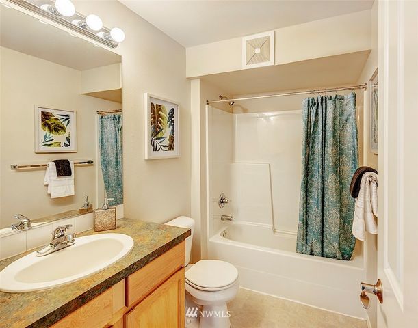 $365,000 | 1696 25th Avenue Northeast, Unit 304, Issaquah, WA 98029