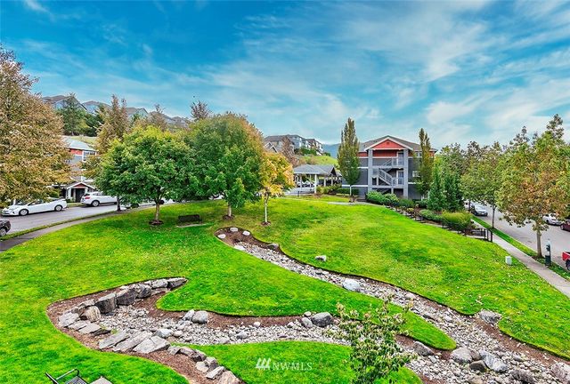 $365,000 | 1696 25th Avenue Northeast, Unit 304, Issaquah, WA 98029