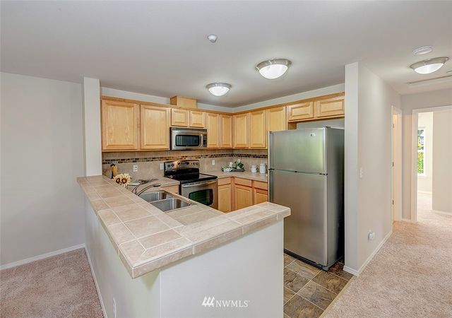 $365,000 | 1696 25th Avenue Northeast, Unit 304, Issaquah, WA 98029