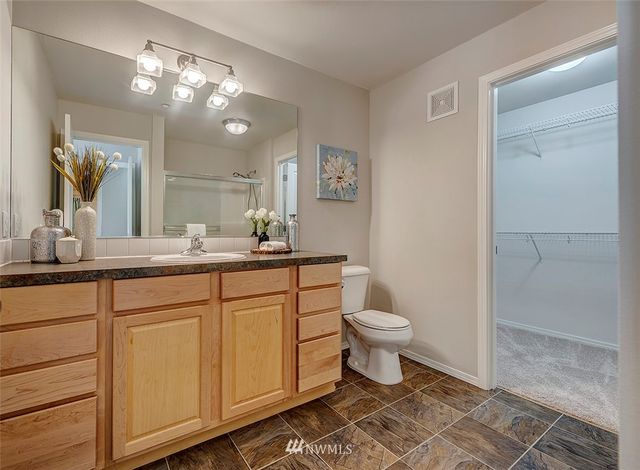 $365,000 | 1696 25th Avenue Northeast, Unit 304, Issaquah, WA 98029