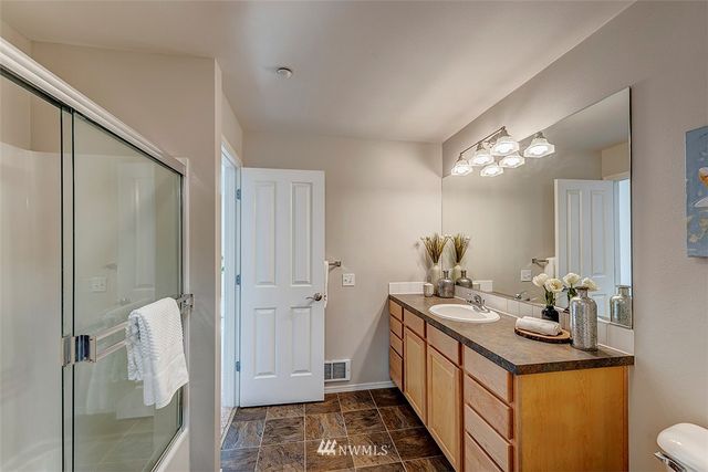 $365,000 | 1696 25th Avenue Northeast, Unit 304, Issaquah, WA 98029