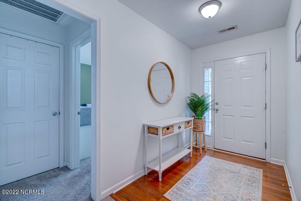 136 Watersfield Road Leland, NC 28451 - Photo 4 of 45 Foyer entry